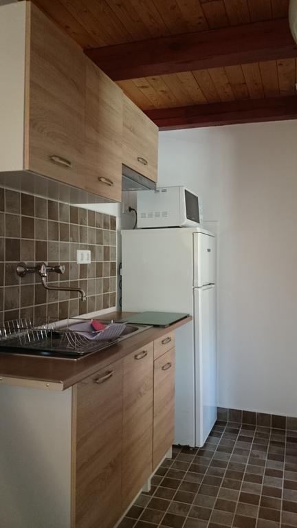 Hullam Apartman バラトンレッレ 部屋 写真